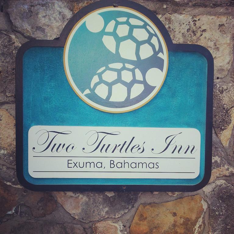 Two Turtles Resort Bahamas George Town Exterior foto